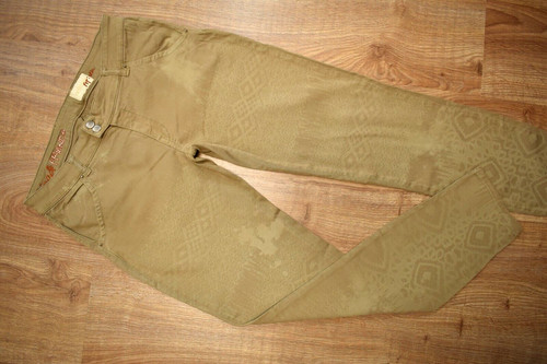 Chino friends met - friends,